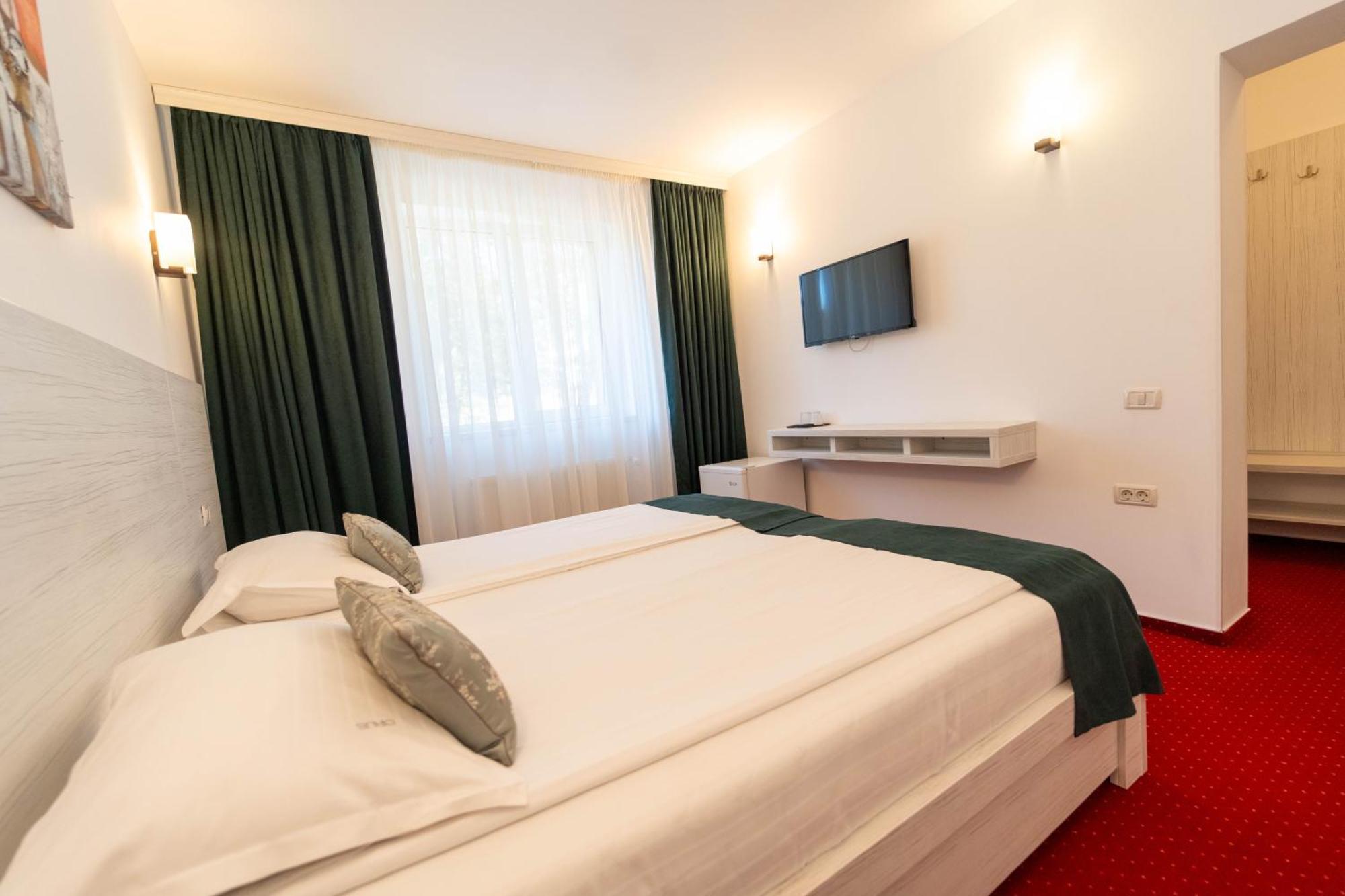 Hotel Cirus Predeal Luaran gambar